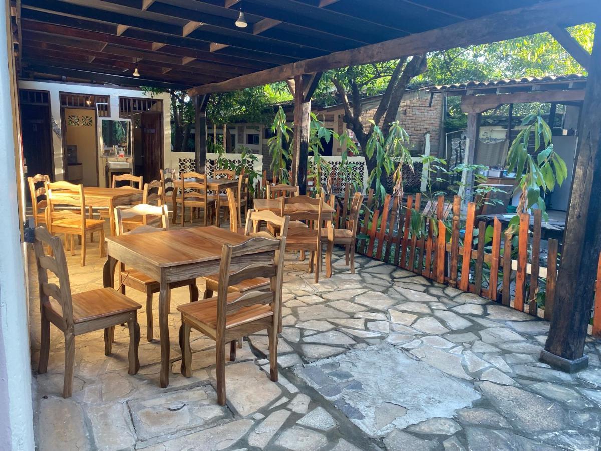 Hostal Casa Abierta León Exterior foto